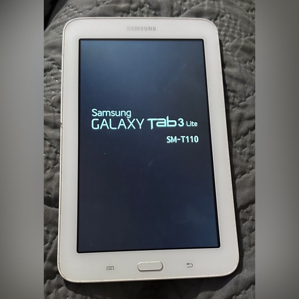 Samsung Galaxy Tab 3 LITE  T110
